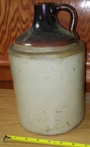 lot 195 image: Crock Jug, 1 gal. Stoneware, earthenware, pottery.