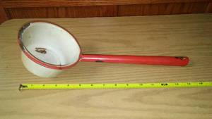lot 203 image: Vintage Enamelware Water Ladle