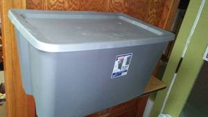 lot 207 image: 30 Gallon Totes with covers (2) Like New