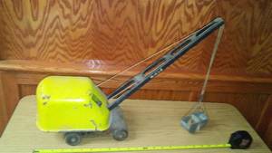 lot 258 image: Vintage Tonka Crane