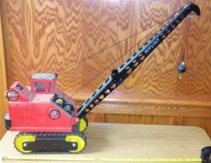 lot 285 image: Nylint Crane