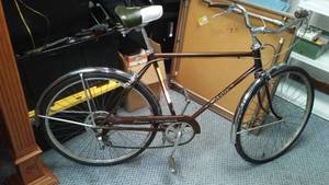 lot 729 image: Schwinn Collegiate. 5 Speed Mens Bike