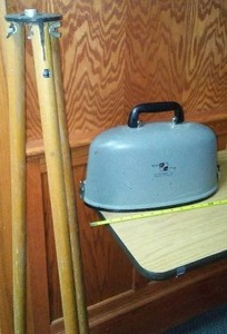 lot 745 image: Transom and Tripod.