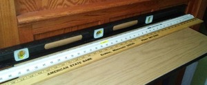 lot 772 image: 4 Ft. Level, Bubble Stick and 48 in. Yard Stick