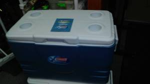 lot 802 image: Coleman Extreme Cooler.  Like New