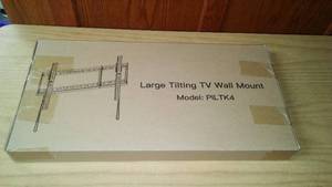 lot 850 image: Universal TV Wall Mount Kit. New