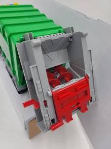 lot 9 image: NEW TOY GARBAGE TRUCK