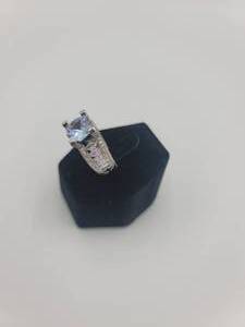 lot 30 image: NEW RING WITH RHINESTONES