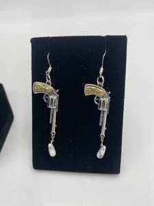 REVOLVER NECLACE AND EARINGS