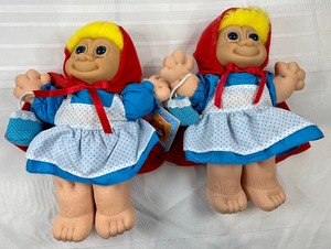 lot 56 image: Vintage 12 Trolls- RUSS & Ace Novelties - Red Riding Hood, Snow White, Princess, Babies