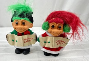 lot 55 image: Vintage Trolls- RUSS, Bright of America - Carolers, Summer Fun, Old Couple and Babies