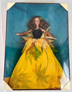 lot 78 image: Lot of 2 Inspired By The Paintings Barbies Claude Monet Water Lily & Vincent Van Gogh Sunflower