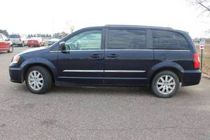 2012 Chrysler Town & Country Touring ED - 2 OWNERS - LOADED