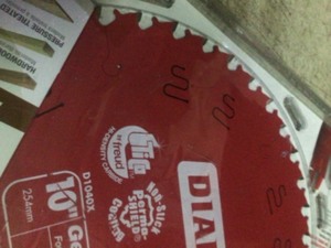 lot 27 image: DIABLO 10 in. x 40-Tooth General Purpose Circular Saw Blade