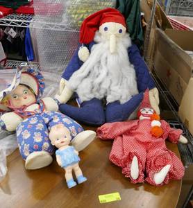 Vintage stuffed dolls