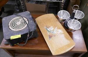 Vintage hot plate, steel and ceramic, 5 tvserving trays and a nice 3 section condiment caddy