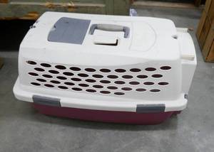 Small pet carrier