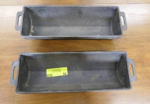 Pair of vintage Wagner Ware cast iron bread pans - excellent condition