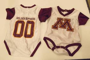 2 New 0-3 months MN Gophers Onzie