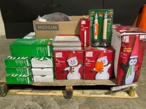 Pallet of Christmas Inflatables, Un-Tested Lights, Projectors & Much More Accessories. Various Conditions. See Pictures