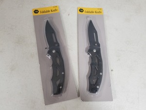 lot 35 image: 2 New Foldable Knives