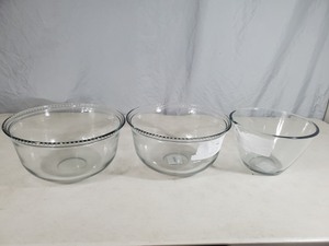 lot 52 image: 3 New Large Anchor Hocking Glass Bowls