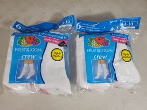 lot 58 image: 12 New Pair of Womens Fruit of the Loom Crew Socks