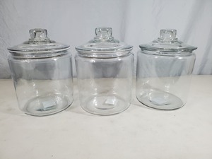lot 87 image: 3 New Kitchen Glasses Large Glass Jars with Lids