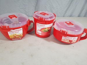 lot 107 image: 3 New Microwave Containers with Lids