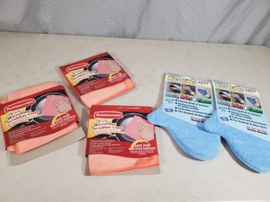 lot 123 image: New Mircofiber Cleaning Cloths and Mitts