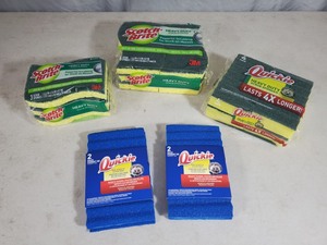 lot 142 image: New Assortment of Scrubbies and Sponges