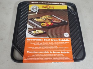lot 154 image: New Reversible Cast Iron Griddle
