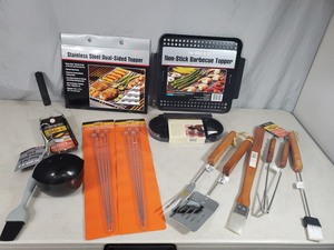 lot 164 image: New BBQ Grilling Items