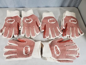lot 83A image: 6 New Pairs Red Brick High Heat  General Purpose Work Gloves