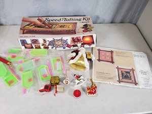 lot 206 image: Assorted Vintage Items and More