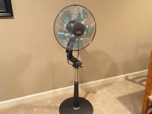 lot 275 image: Rowenta Turbo Silence Fan