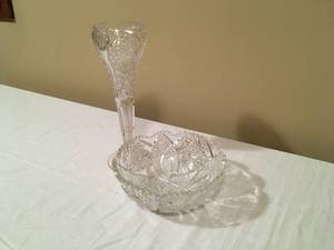 lot 205 image: Cut Crystal Vase & Bowl