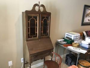 lot 213 image: Antique Secretary Desk & Chair