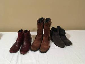 lot 239 image: 3 Pairs High-end Womens Boots