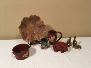 lot 241 image: Woodland Pottery and Dcor