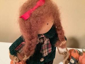 lot 285 image: Lizzie High Dolls - Set #2