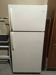 lot 306 image: Frigidaire Refrigerator Freezer