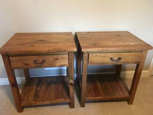 lot 385 image: Night Stands
