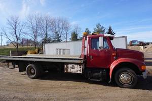 1995 International Model 4700 Roll Back Car Hauler