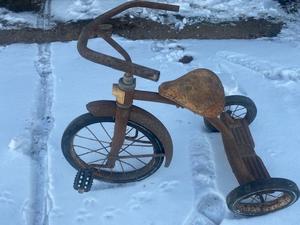 lot 38 image: Vintage Tricycle
