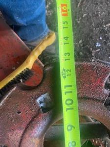 lot 42 image: International Harvester, IH,Front &nbspTire Weight