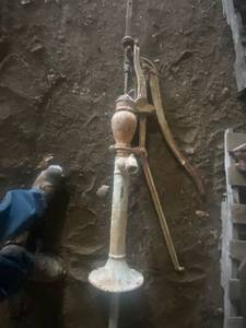 lot 47 image: Vintage Hand Well Pump