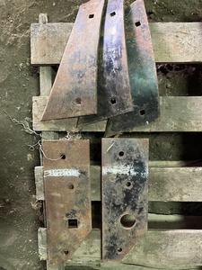 lot 85 image: Plow Skin moldboards