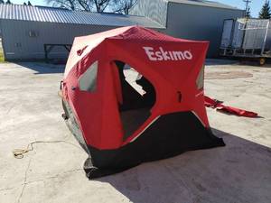 Eskimo FatFish Portable Fish House 949i