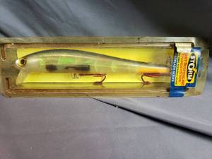 Storm Giant Suspending Thunderstick Lure